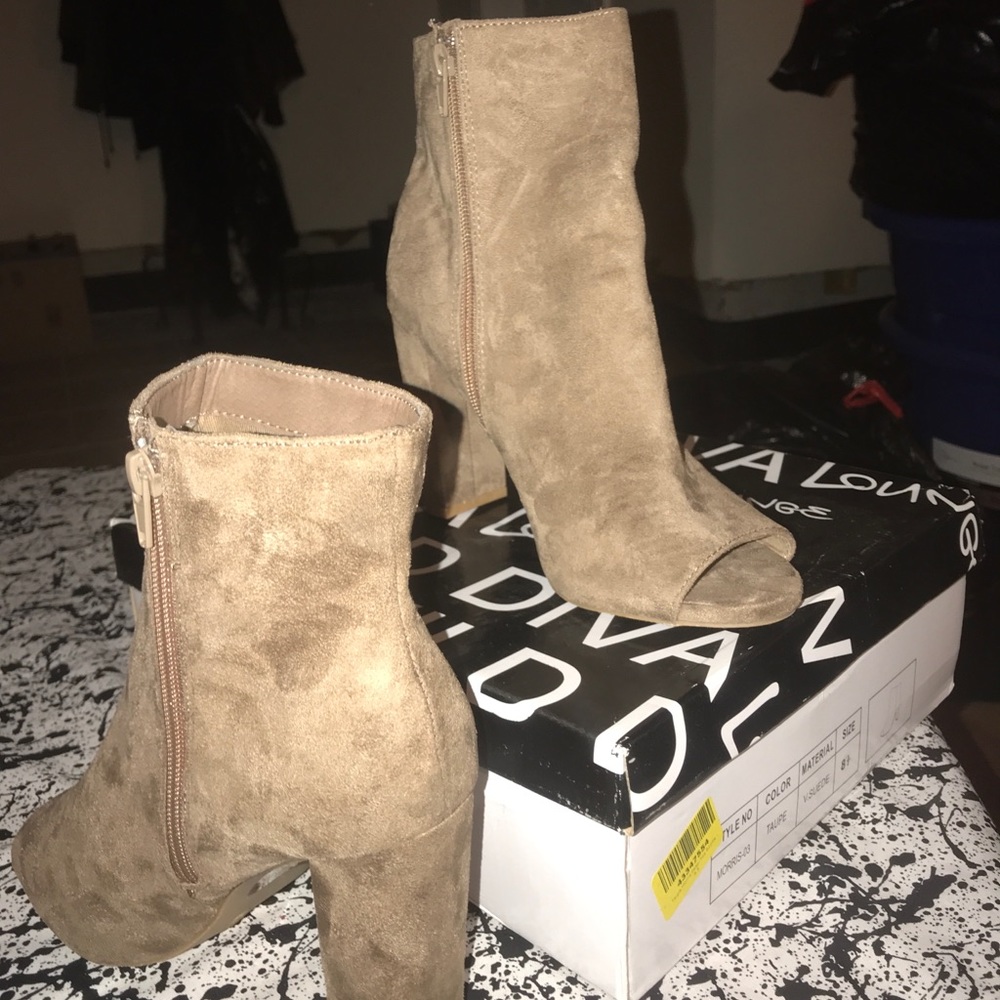 Ankle boots open toe